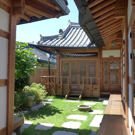 Sarangroo Jeonju Exterior foto