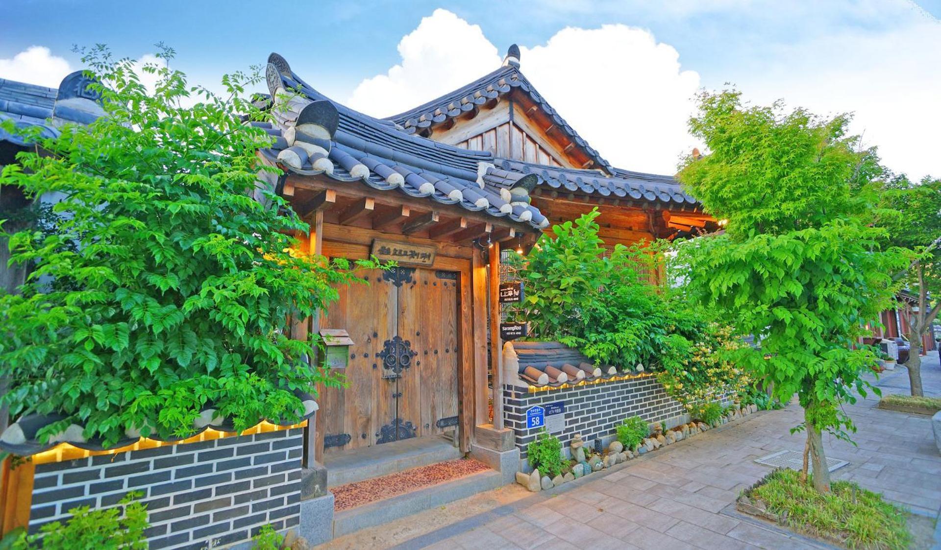 Sarangroo Jeonju Exterior foto