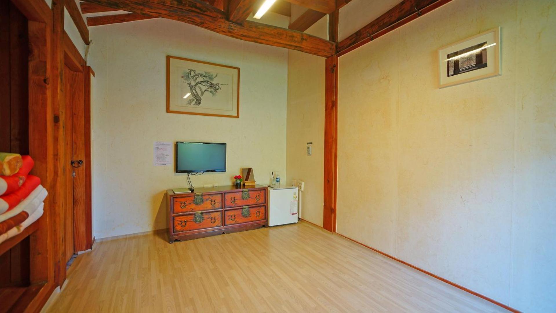 Sarangroo Jeonju Exterior foto