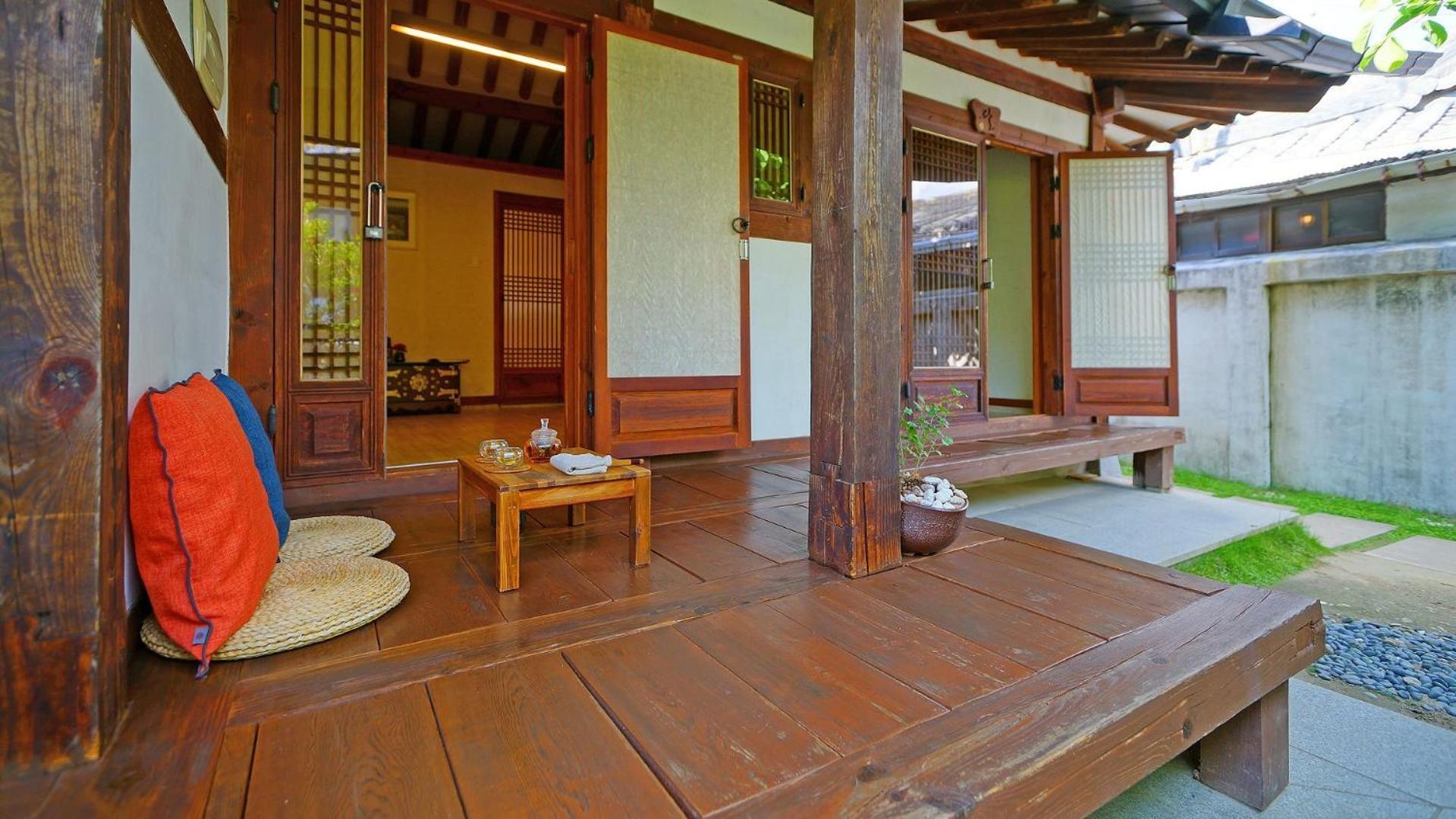 Sarangroo Jeonju Exterior foto