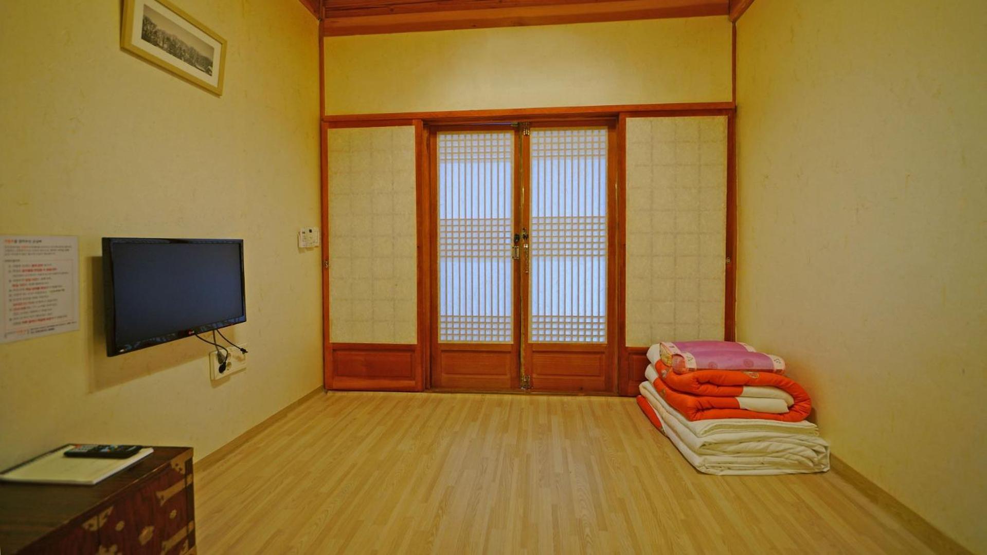 Sarangroo Jeonju Exterior foto