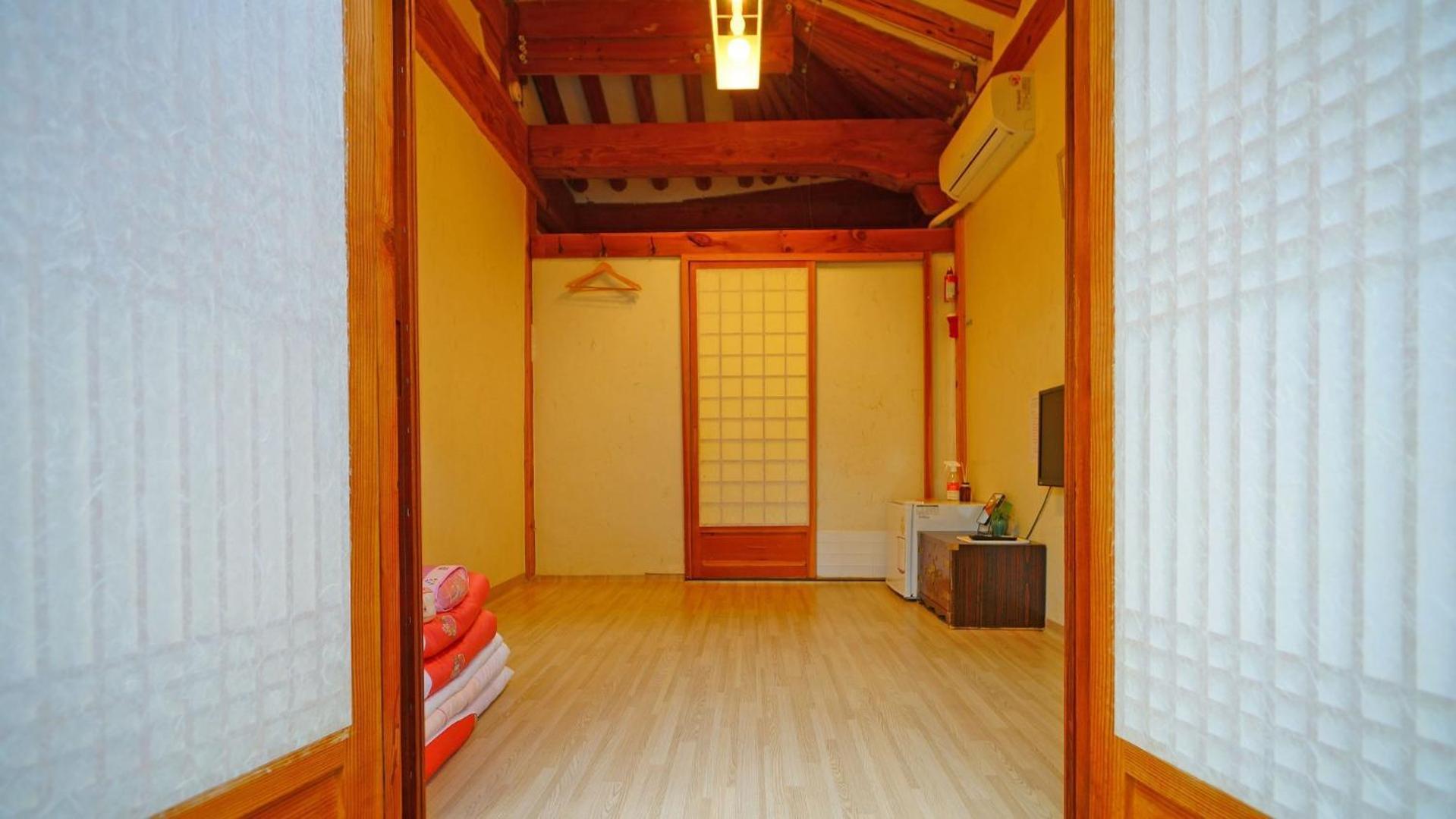 Sarangroo Jeonju Exterior foto