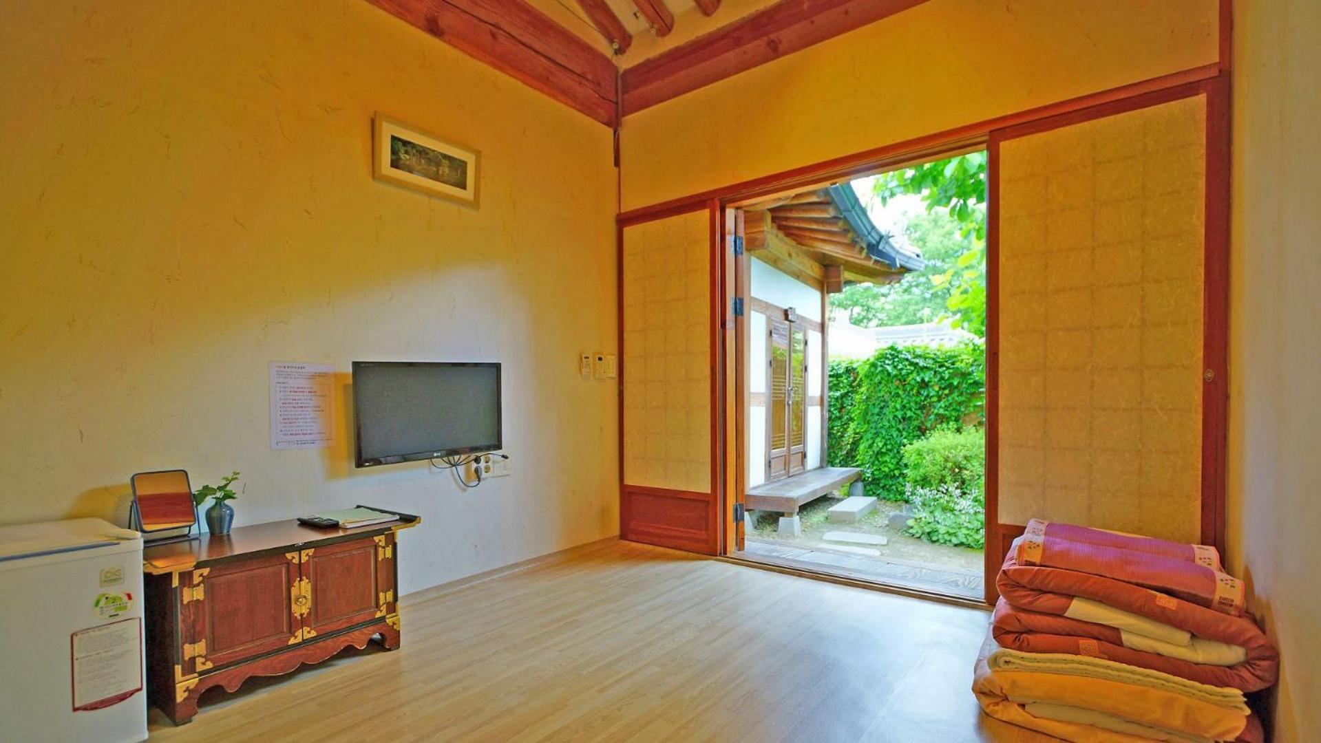 Sarangroo Jeonju Exterior foto
