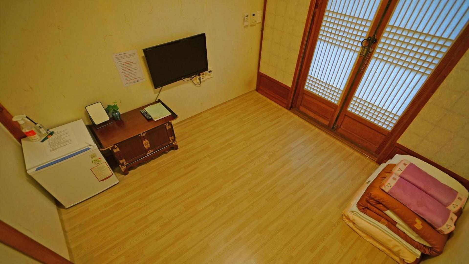 Sarangroo Jeonju Exterior foto