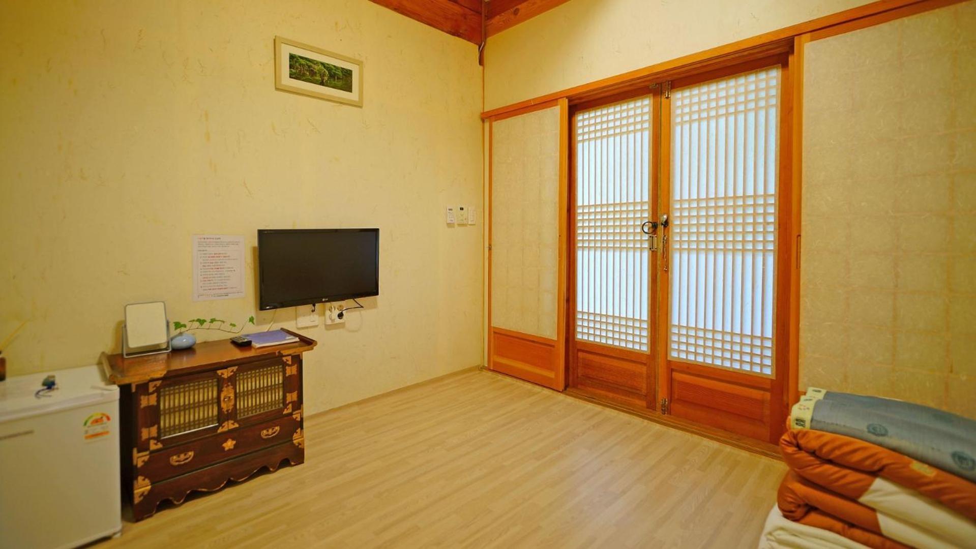 Sarangroo Jeonju Exterior foto