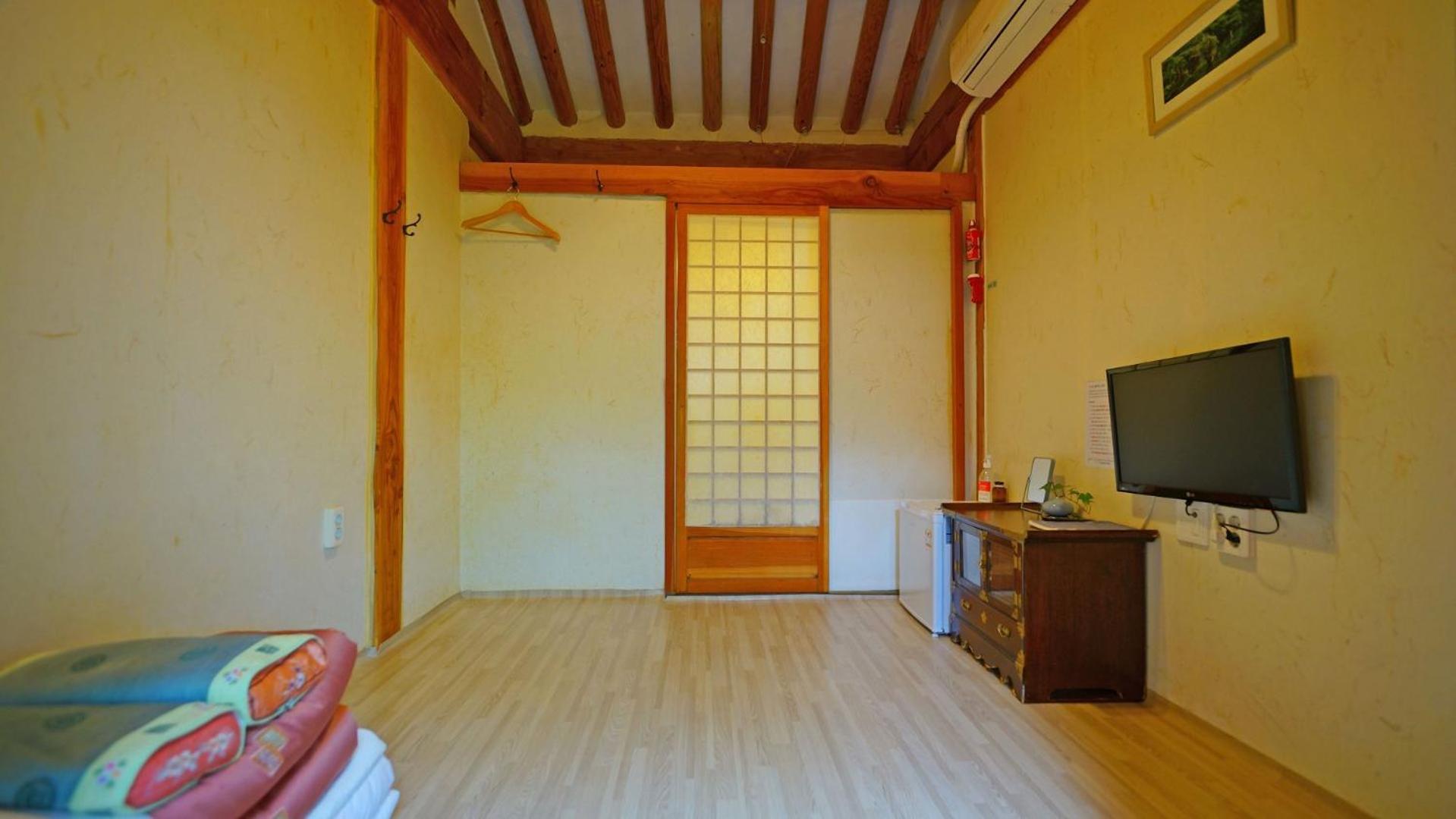 Sarangroo Jeonju Exterior foto