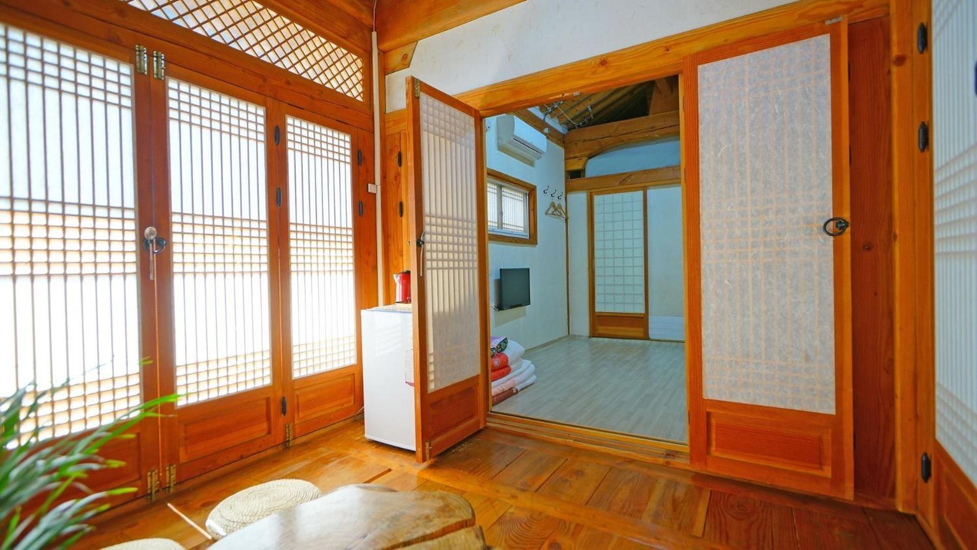 Sarangroo Jeonju Exterior foto