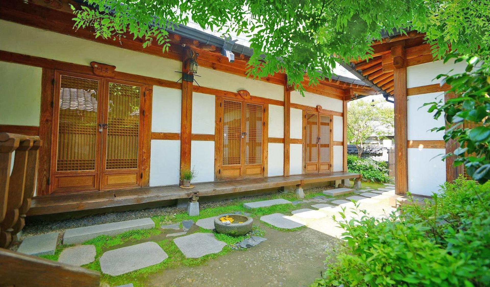 Sarangroo Jeonju Exterior foto