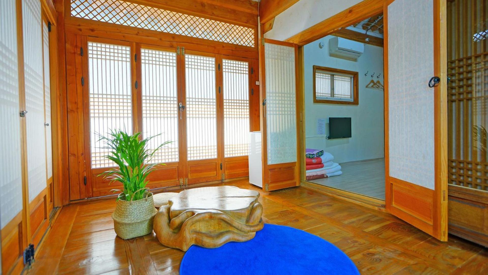 Sarangroo Jeonju Exterior foto