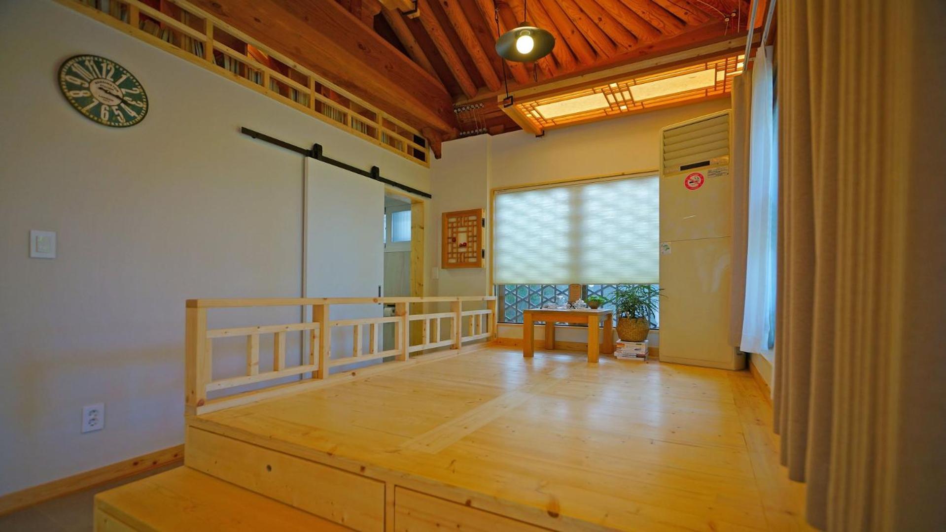 Sarangroo Jeonju Exterior foto
